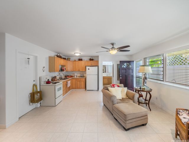 294 Awakea Road, Kailua, HI 96734