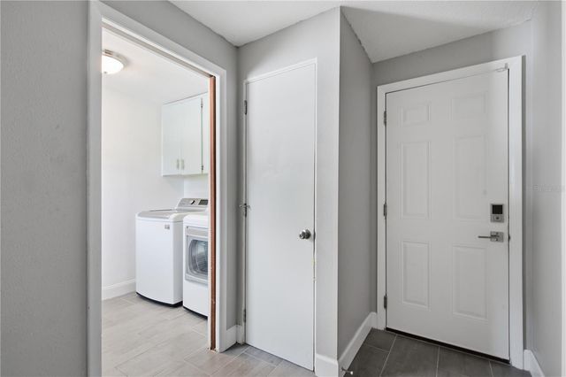 1433 ELLISON LANE, Lakeland, FL 33801
