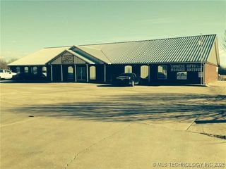 2226 S 32nd Street, Muskogee, OK 74401