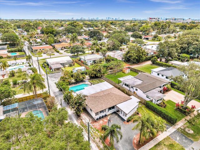 2003 N 42nd Avenue, Hollywood, FL 33021