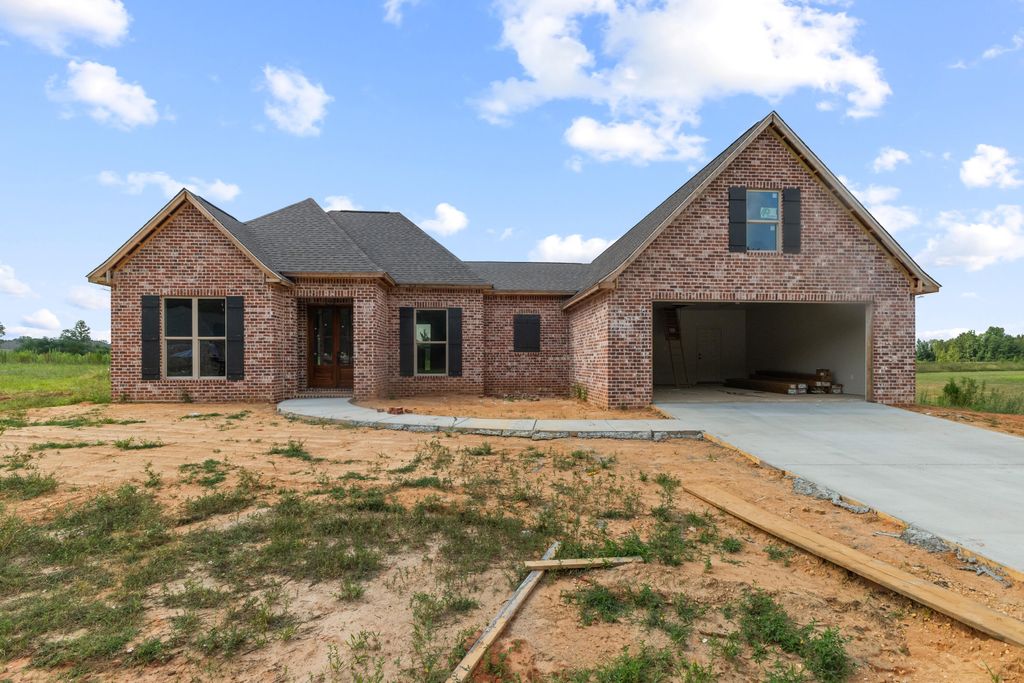 117 Micawber Loop, Hattiesburg, MS 39402