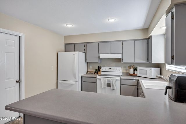 1245 W 11th Street, Tempe, AZ 85281