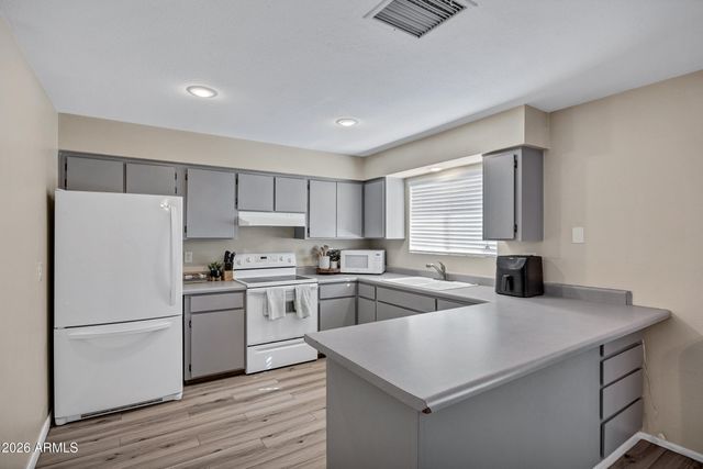 1245 W 11th Street, Tempe, AZ 85281