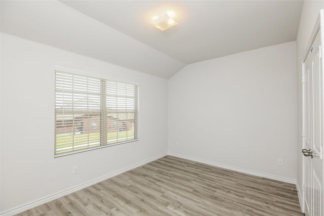 2802 Redhead Place, Ennis, TX 75119