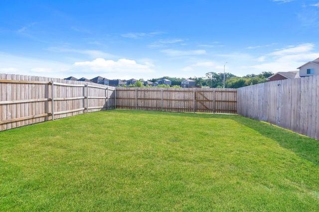 2802 Redhead Place, Ennis, TX 75119
