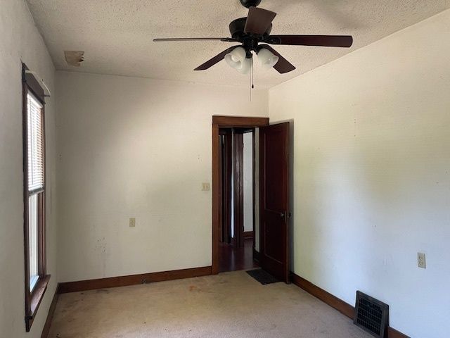 1322 N Prairie Avenue, Joliet, IL 60435