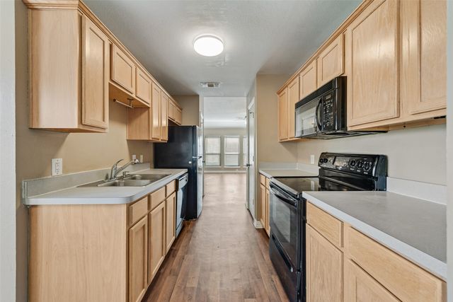 10504 Aransas Drive, Fort Worth, TX 76131