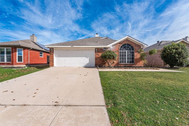 10504 Aransas Drive, Fort Worth, TX 76131