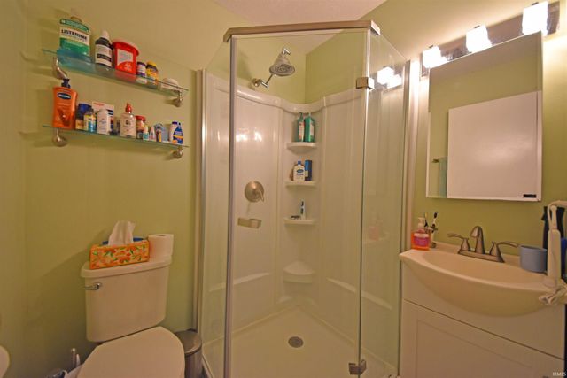 11213 Robinair Drive, Fort Wayne, IN 46818