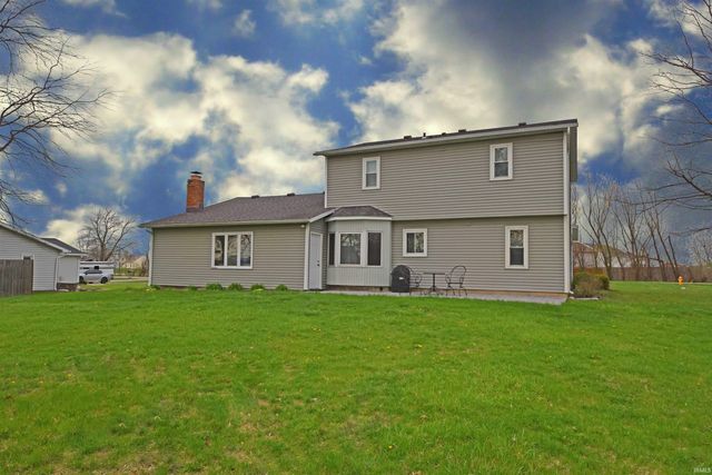 11213 Robinair Drive, Fort Wayne, IN 46818