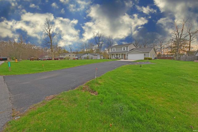 11213 Robinair Drive, Fort Wayne, IN 46818