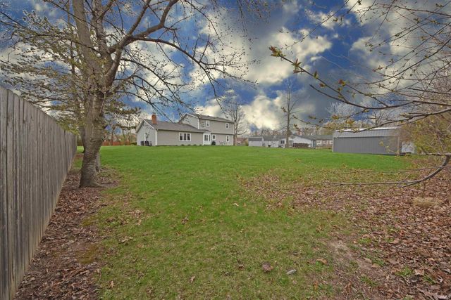 11213 Robinair Drive, Fort Wayne, IN 46818