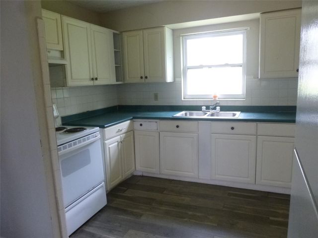 12 HWY 630 W, Frostproof, FL 33843