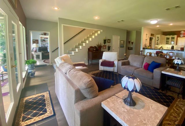 178 Pine Tree Unit B, Holly Lake Ranch, TX 75765