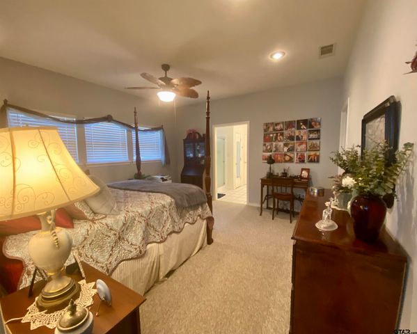 178 Pine Tree Unit B, Holly Lake Ranch, TX 75765