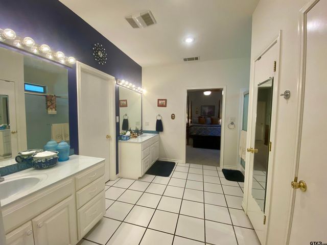 178 Pine Tree Unit B, Holly Lake Ranch, TX 75765