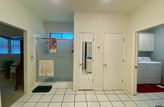 178 Pine Tree Unit B, Holly Lake Ranch, TX 75765