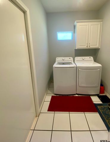 178 Pine Tree Unit B, Holly Lake Ranch, TX 75765