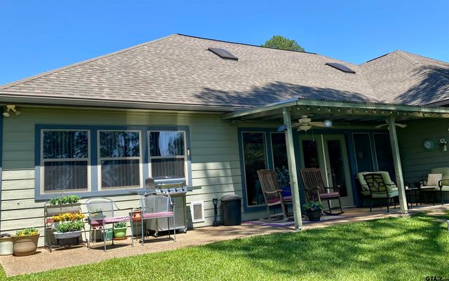 178 Pine Tree Unit B, Holly Lake Ranch, TX 75765