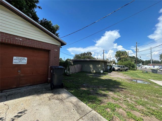 2887 DIVISION DRIVE N, St Petersburg, FL 33714