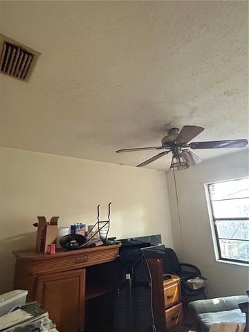 2887 DIVISION DRIVE N, St Petersburg, FL 33714