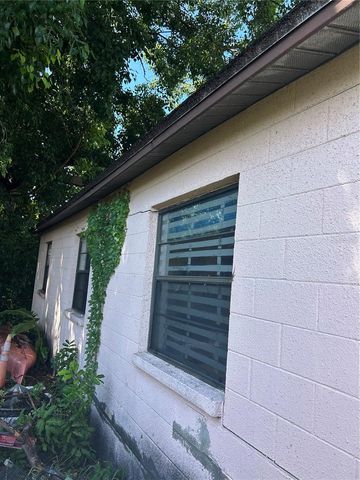 2887 DIVISION DRIVE N, St Petersburg, FL 33714