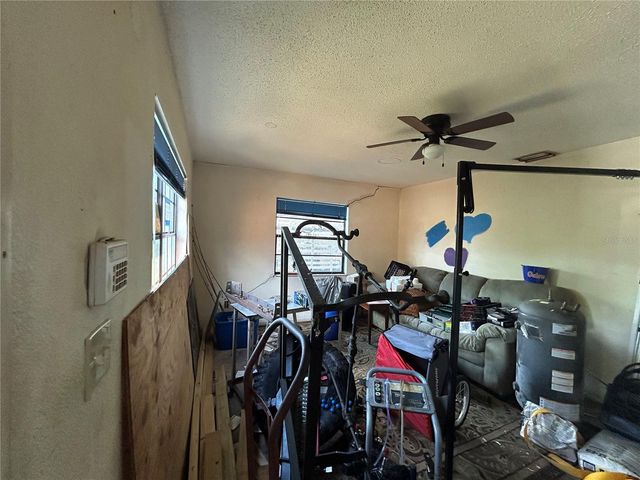 2887 DIVISION DRIVE N, St Petersburg, FL 33714