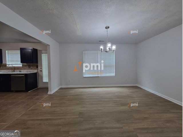 304 Klinetop Drive, Mcdonough, GA 30253