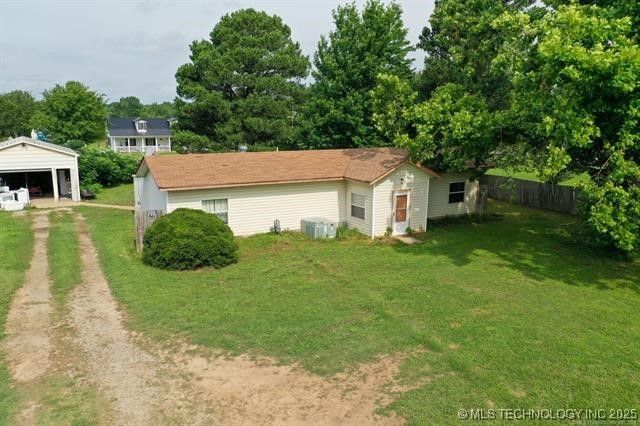 882 Stephens Road, Eufaula, OK 74432