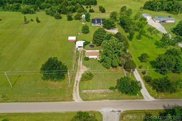 882 Stephens Road, Eufaula, OK 74432