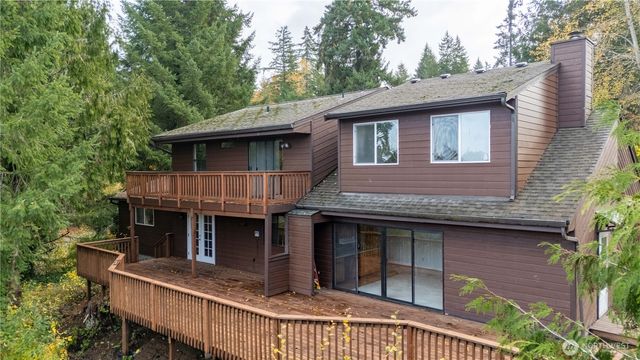 6541 Lake Saint Clair Drive SE, Olympia, WA 98513