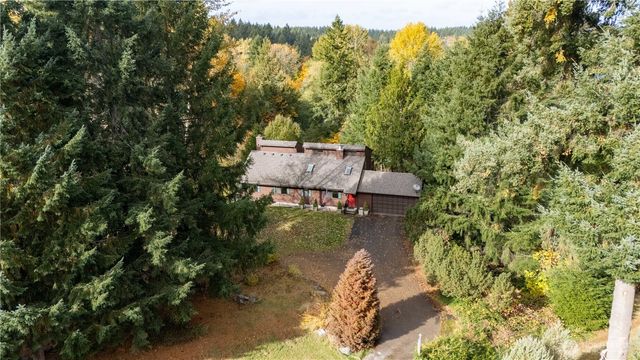 6541 Lake Saint Clair Drive SE, Olympia, WA 98513