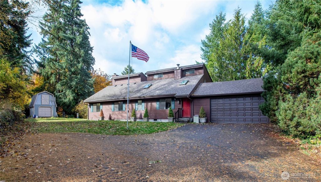 6541 Lake Saint Clair Drive SE, Olympia, WA 98513