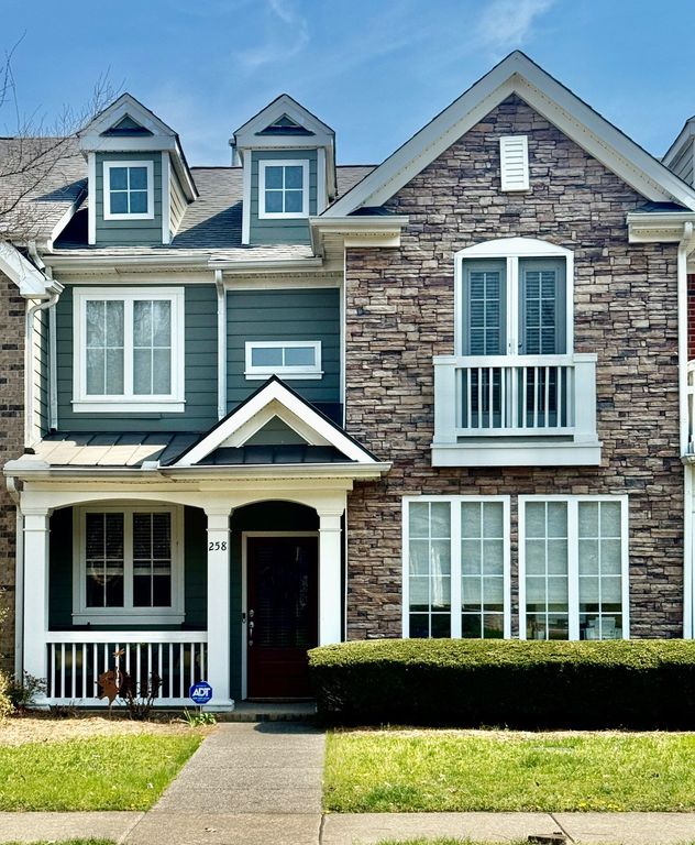258 Pennystone Cir, Franklin, TN 37067