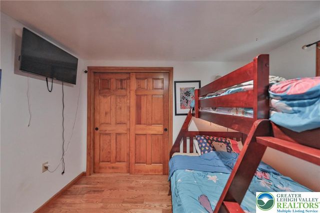 257 Hoffman Road, Bushkill Twp, PA 18091