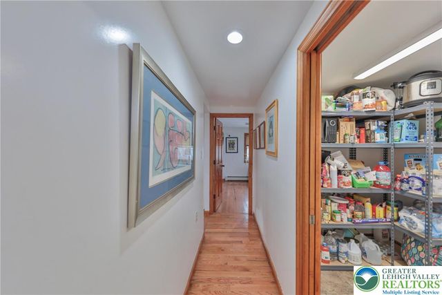 257 Hoffman Road, Bushkill Twp, PA 18091