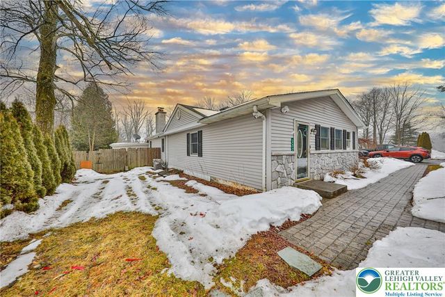 257 Hoffman Road, Bushkill Twp, PA 18091