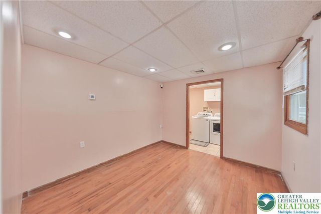 257 Hoffman Road, Bushkill Twp, PA 18091