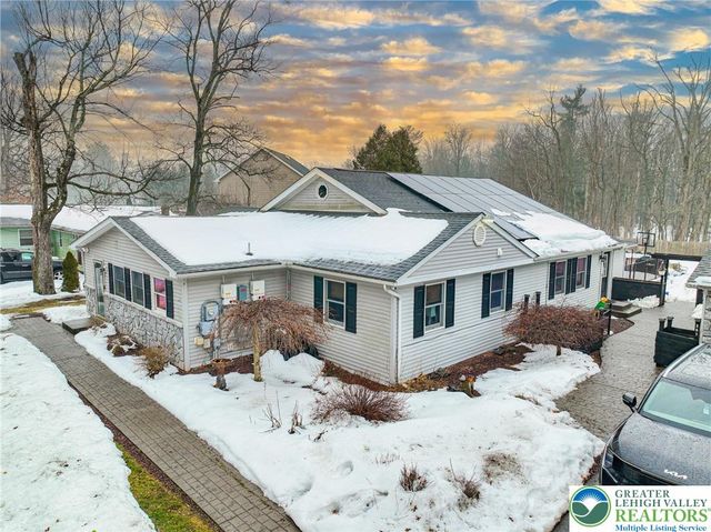 257 Hoffman Road, Bushkill Twp, PA 18091