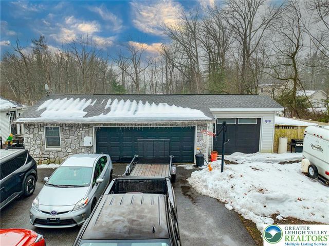 257 Hoffman Road, Bushkill Twp, PA 18091