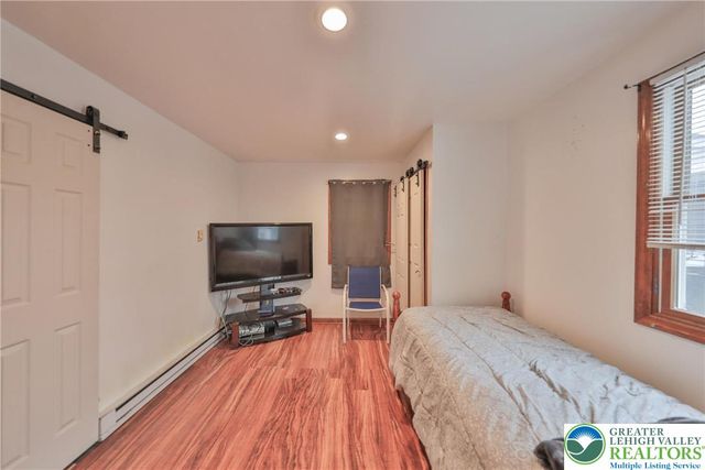 257 Hoffman Road, Bushkill Twp, PA 18091