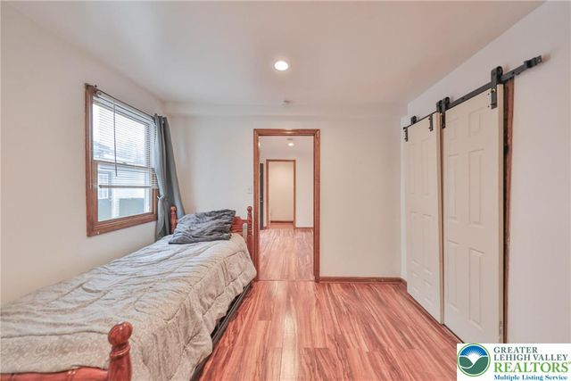 257 Hoffman Road, Bushkill Twp, PA 18091