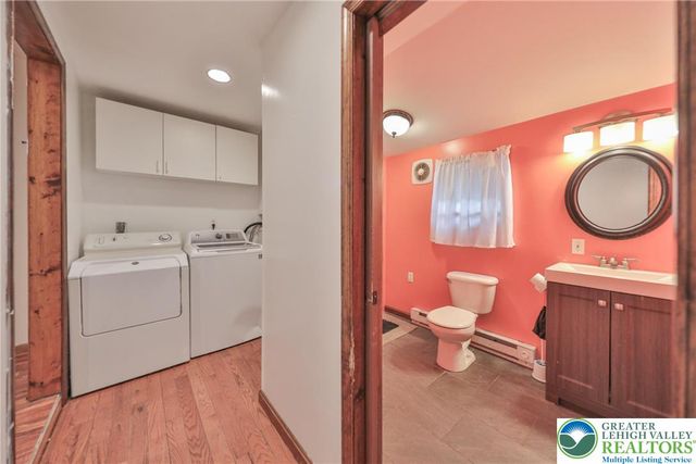 257 Hoffman Road, Bushkill Twp, PA 18091