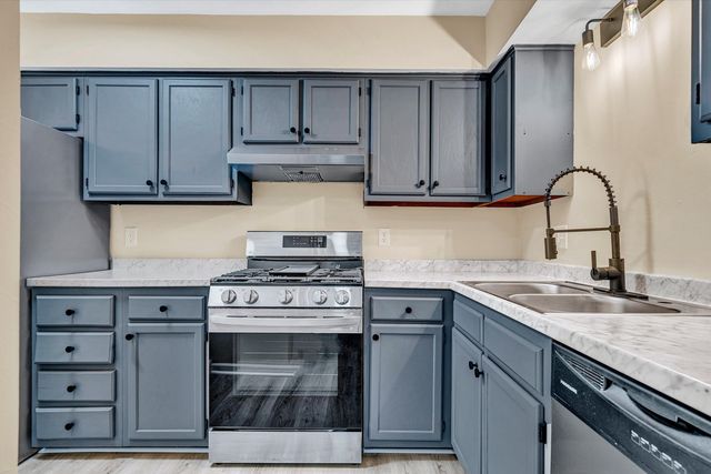 2701 Bluefield BLVD SW, Roanoke, VA 24015