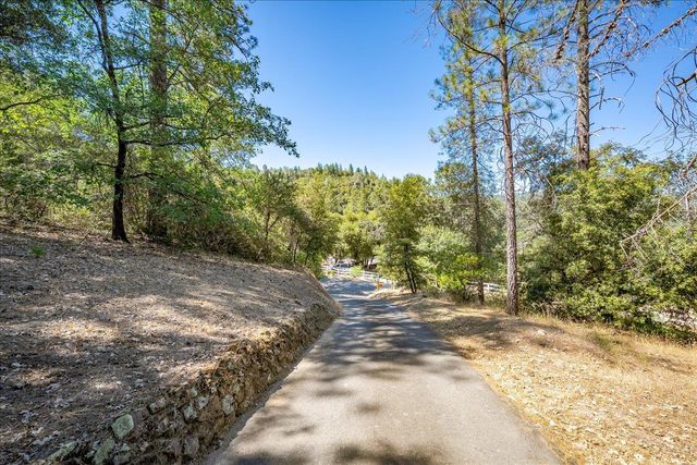 5537 Bucks Bar Cir, Placerville, CA 95667