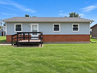 912 Southard Place, South Roxana, IL 62087