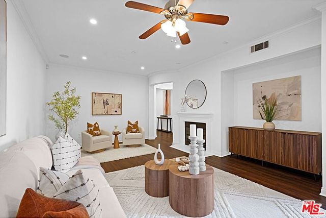 5625 Crescent Parkway 108, Playa Vista, CA 90094