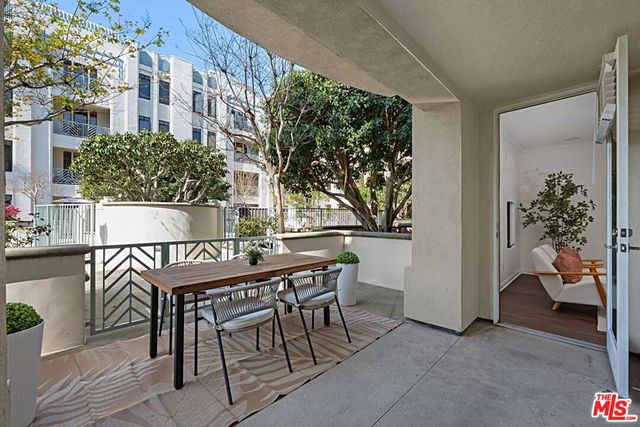 5625 Crescent Parkway 108, Playa Vista, CA 90094