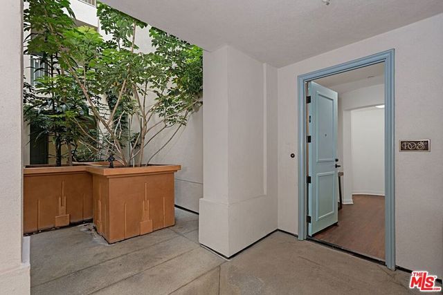 5625 Crescent Parkway 108, Playa Vista, CA 90094