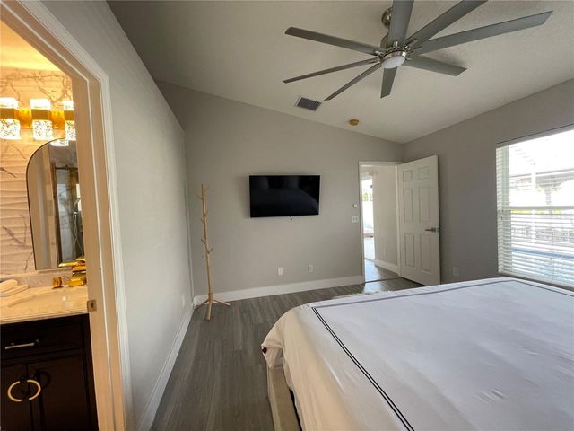 4497 SANIBEL WAY, Bradenton, FL 34203